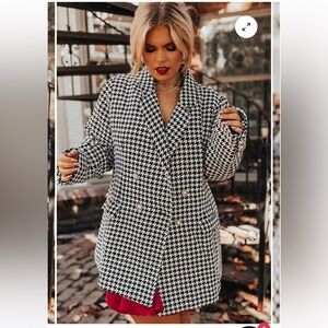 Merritt Houndstooth Women's Coat